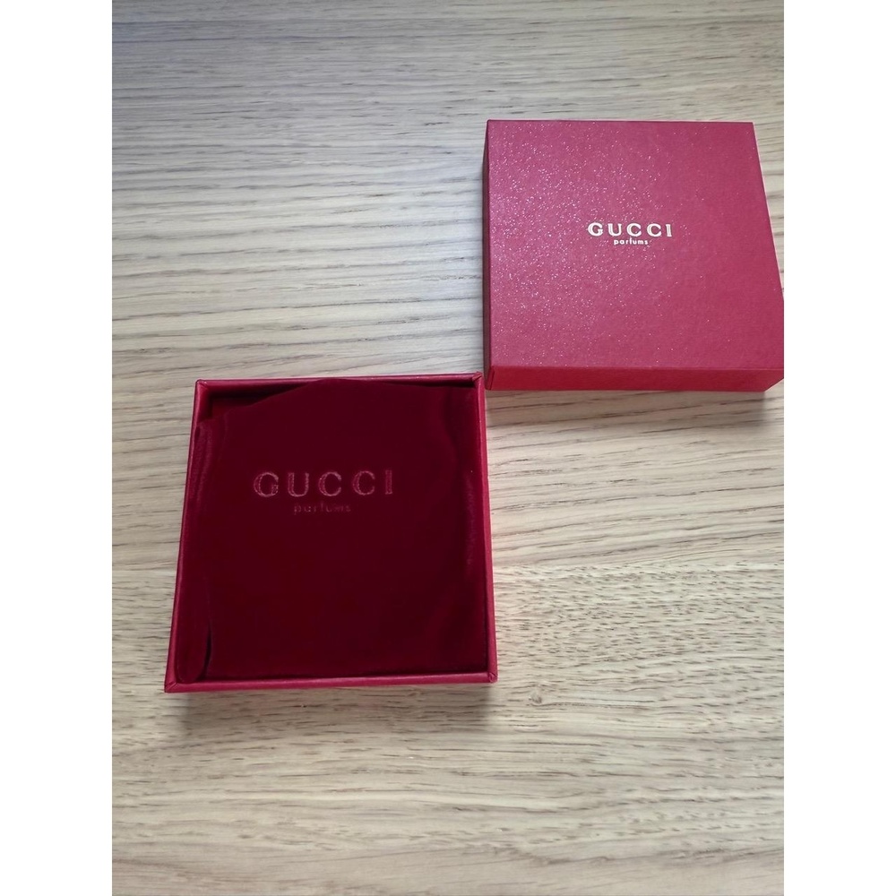 NIB Gucci Beauty Gold Embossed Compact Mirror - Picture 3 of 4